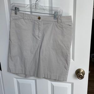 Talbots perfect short, size 10